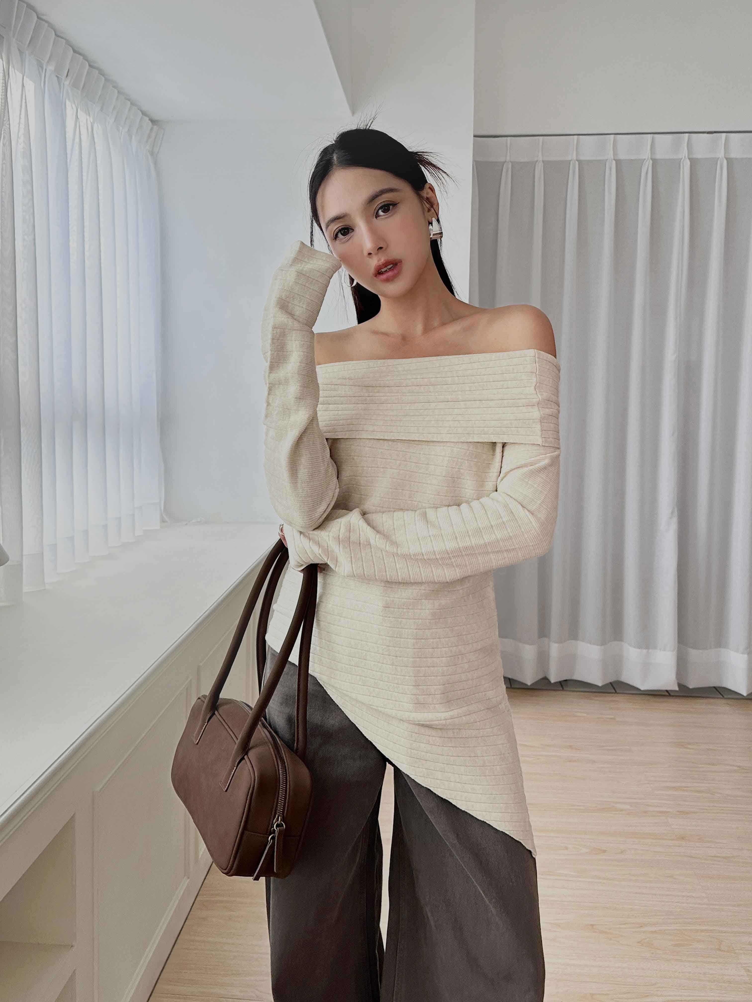 坑條簡約一字領上衣