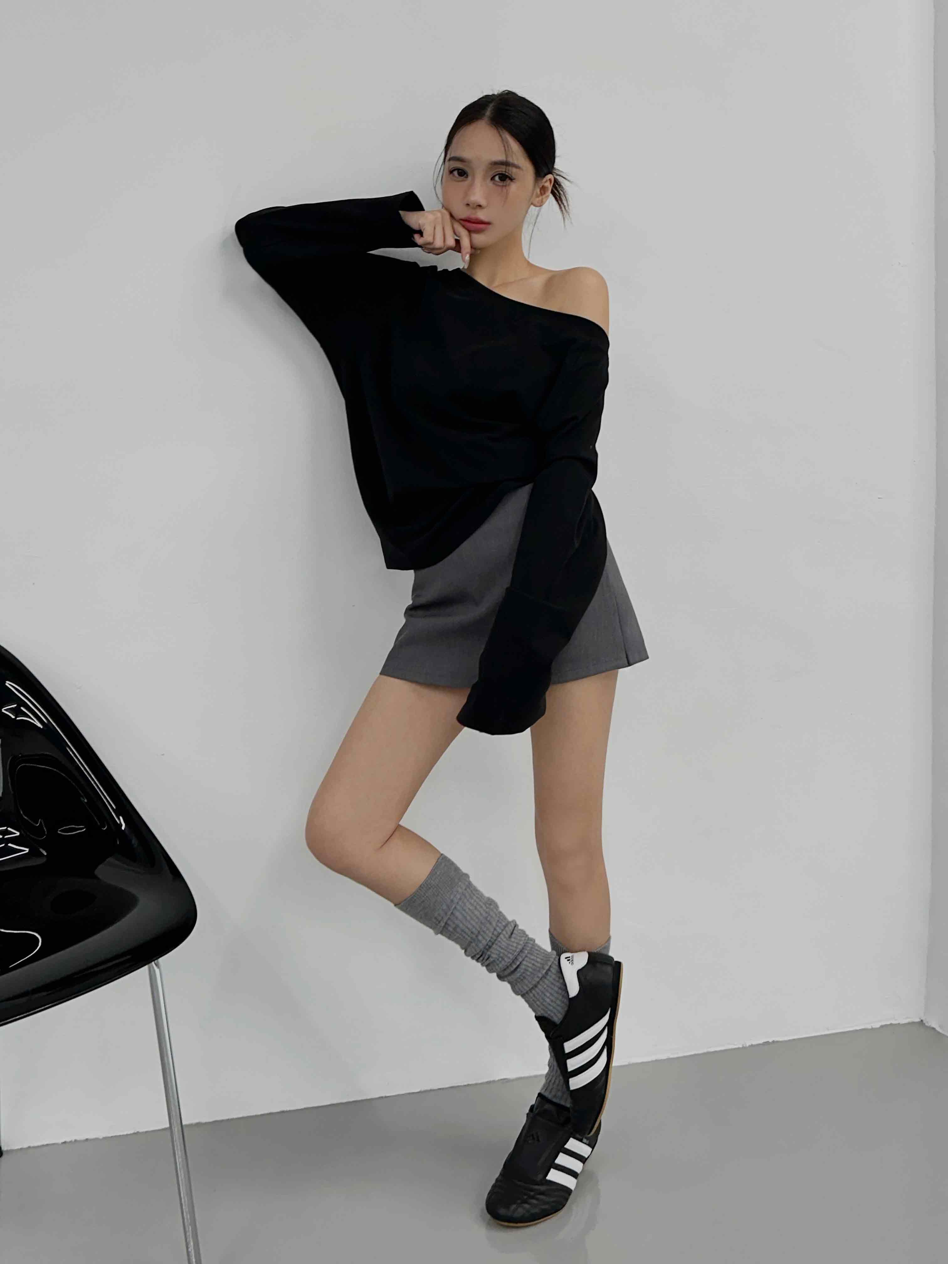 自在感彈性一字領/斜肩上衣