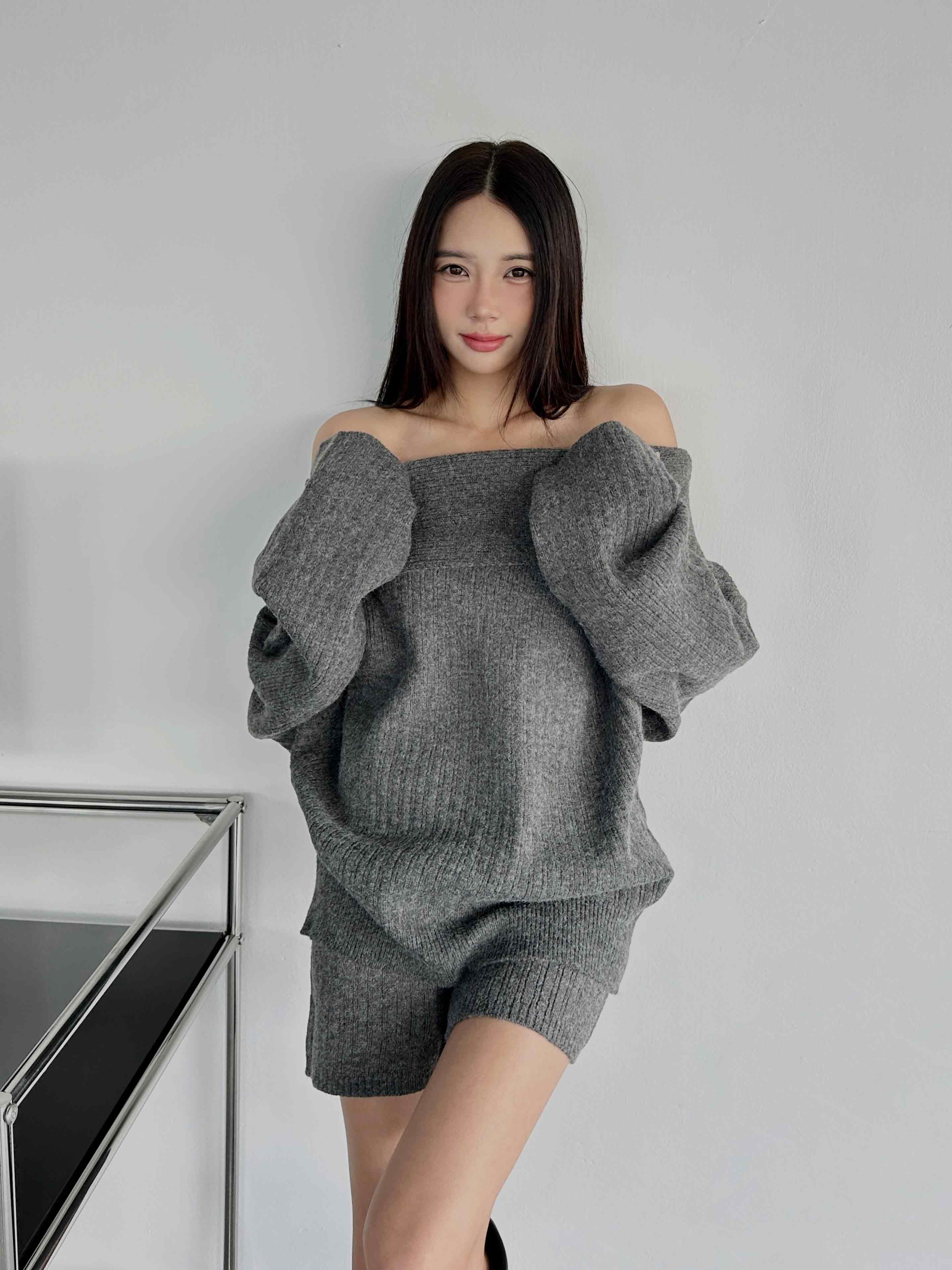 一字領針織套裝