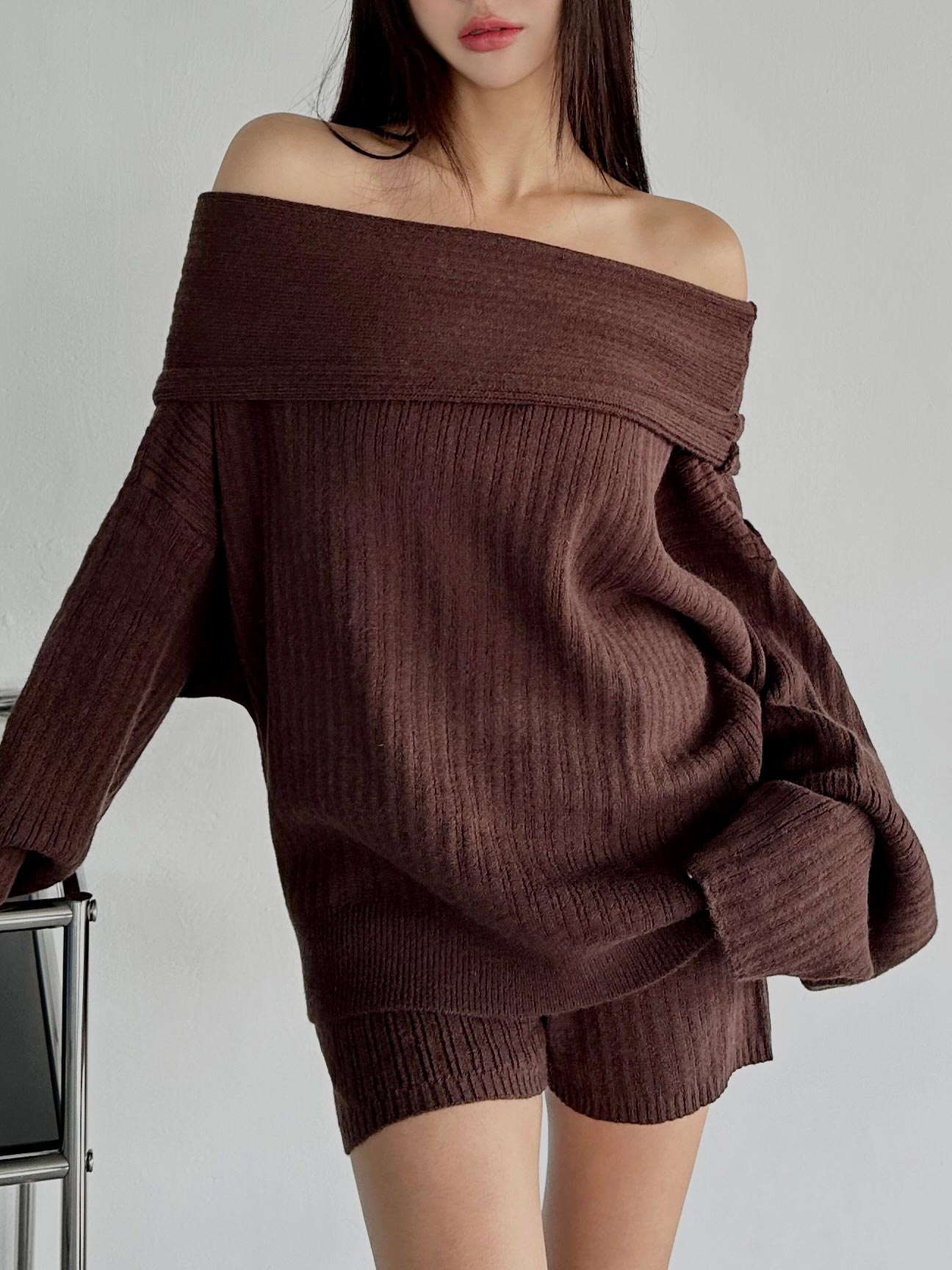 一字領針織套裝