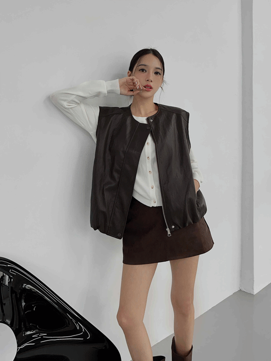 率性剪裁皮革背心