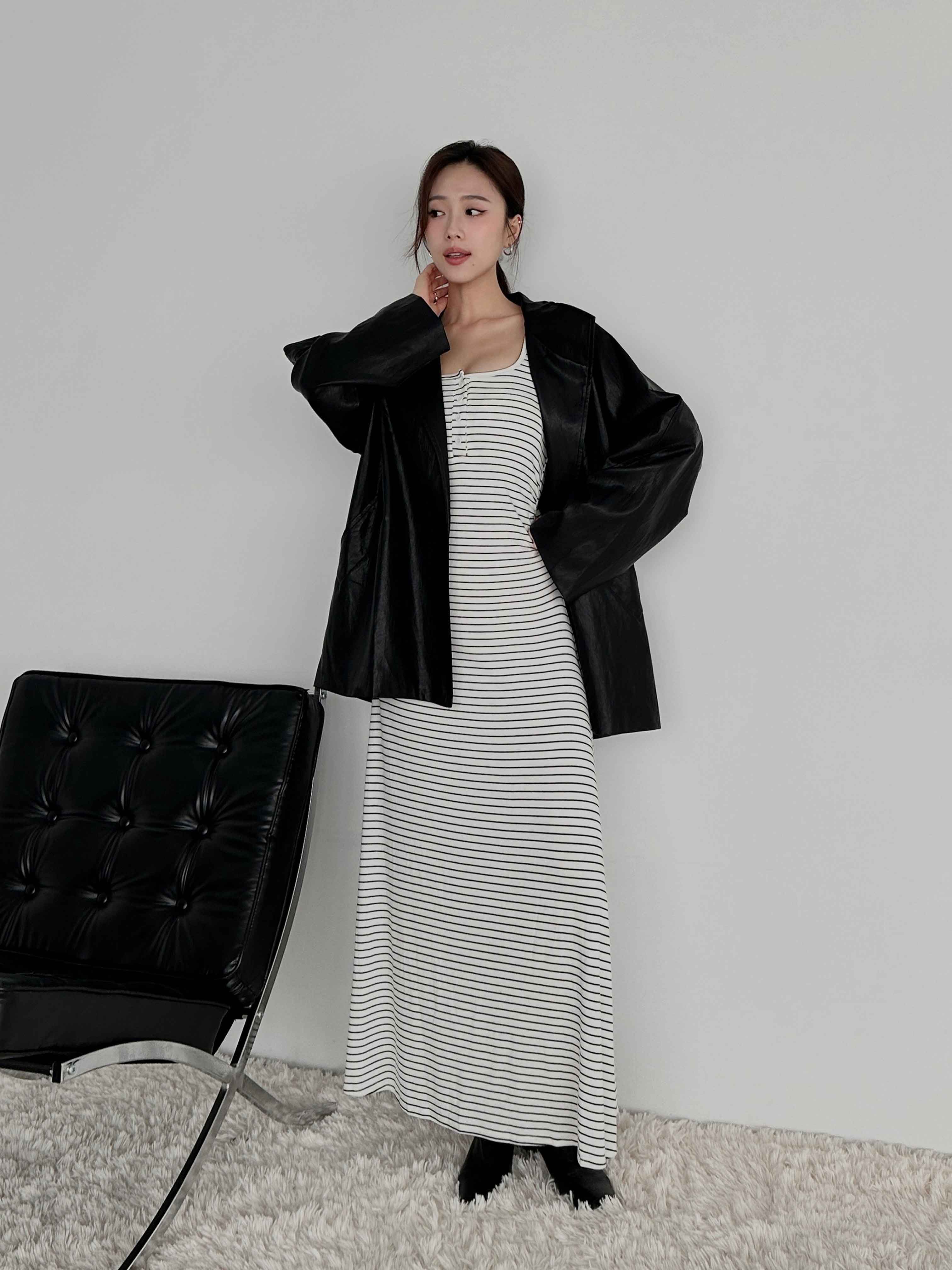 條紋排釦連身裙