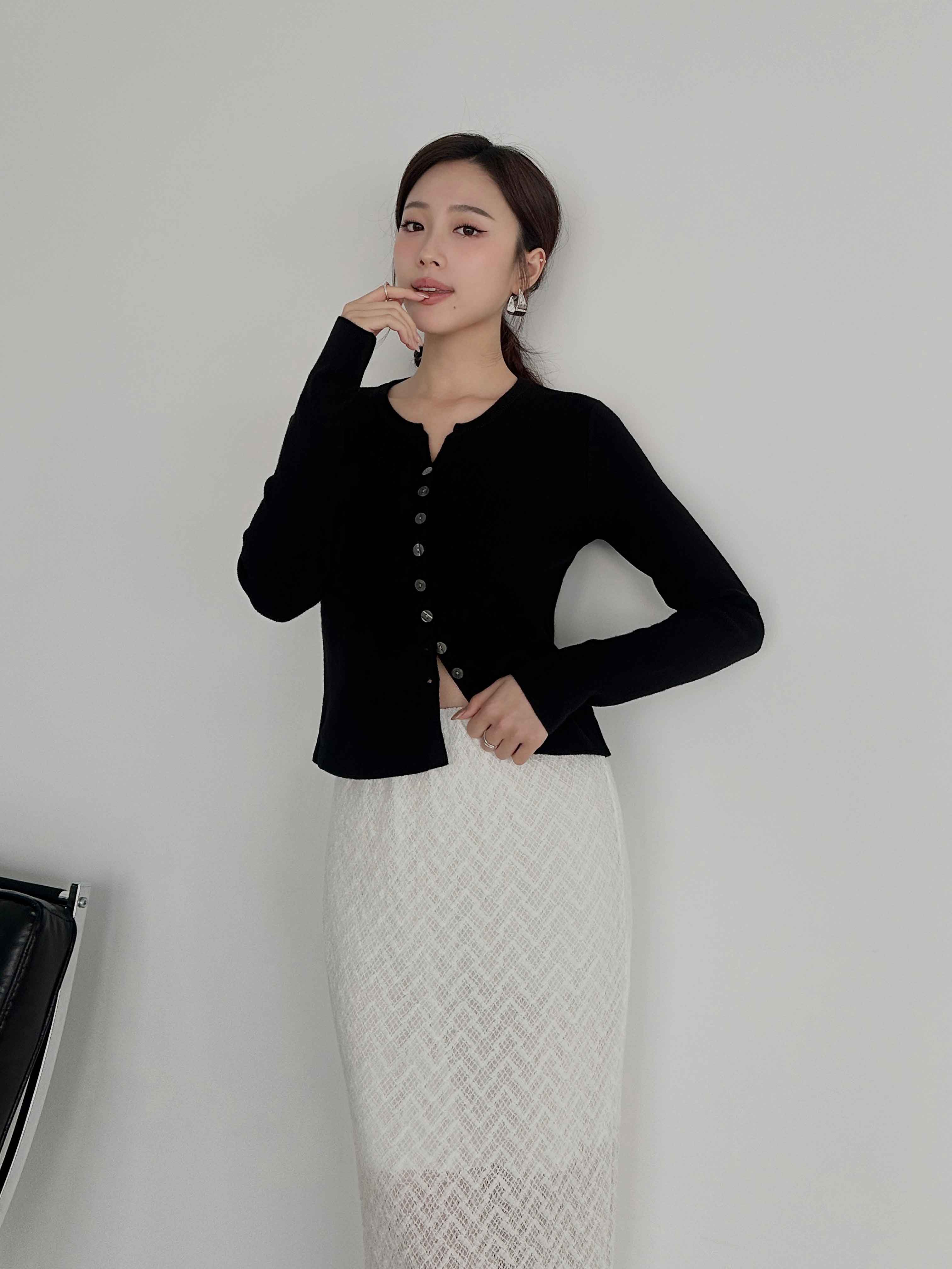 圓領排扣針織外套