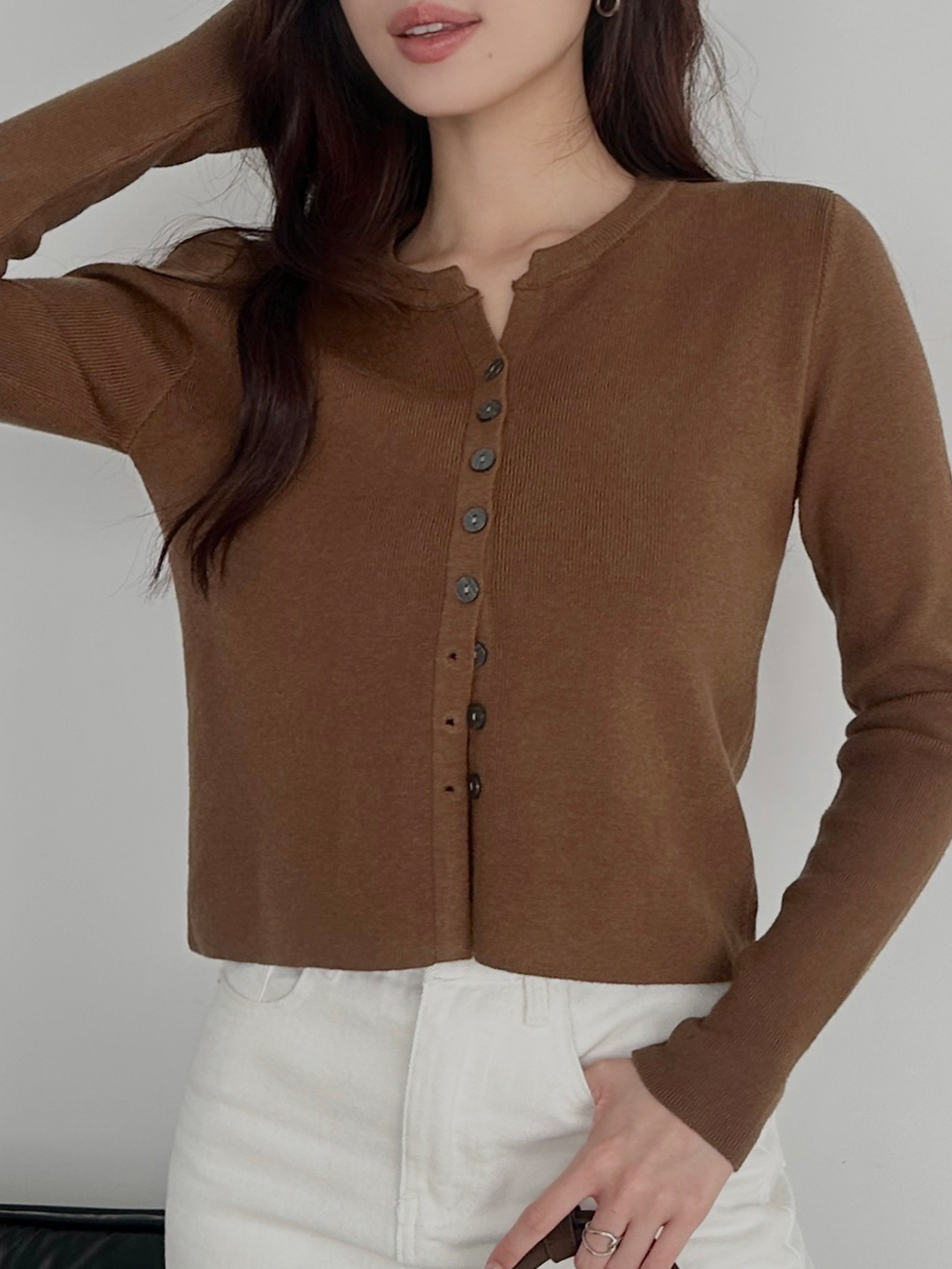 圓領排扣針織外套