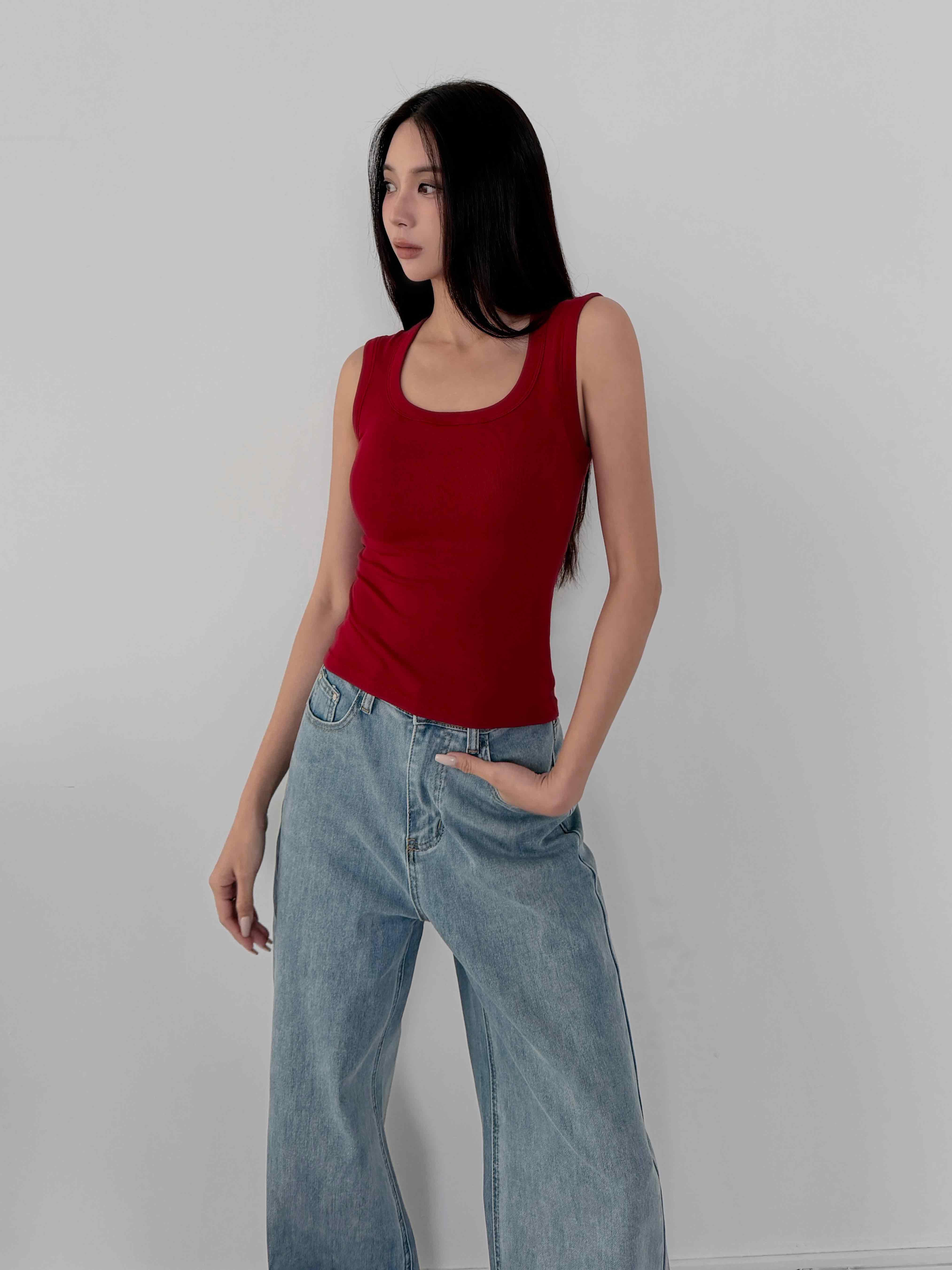 柔彈寬肩修飾 BRA TOP