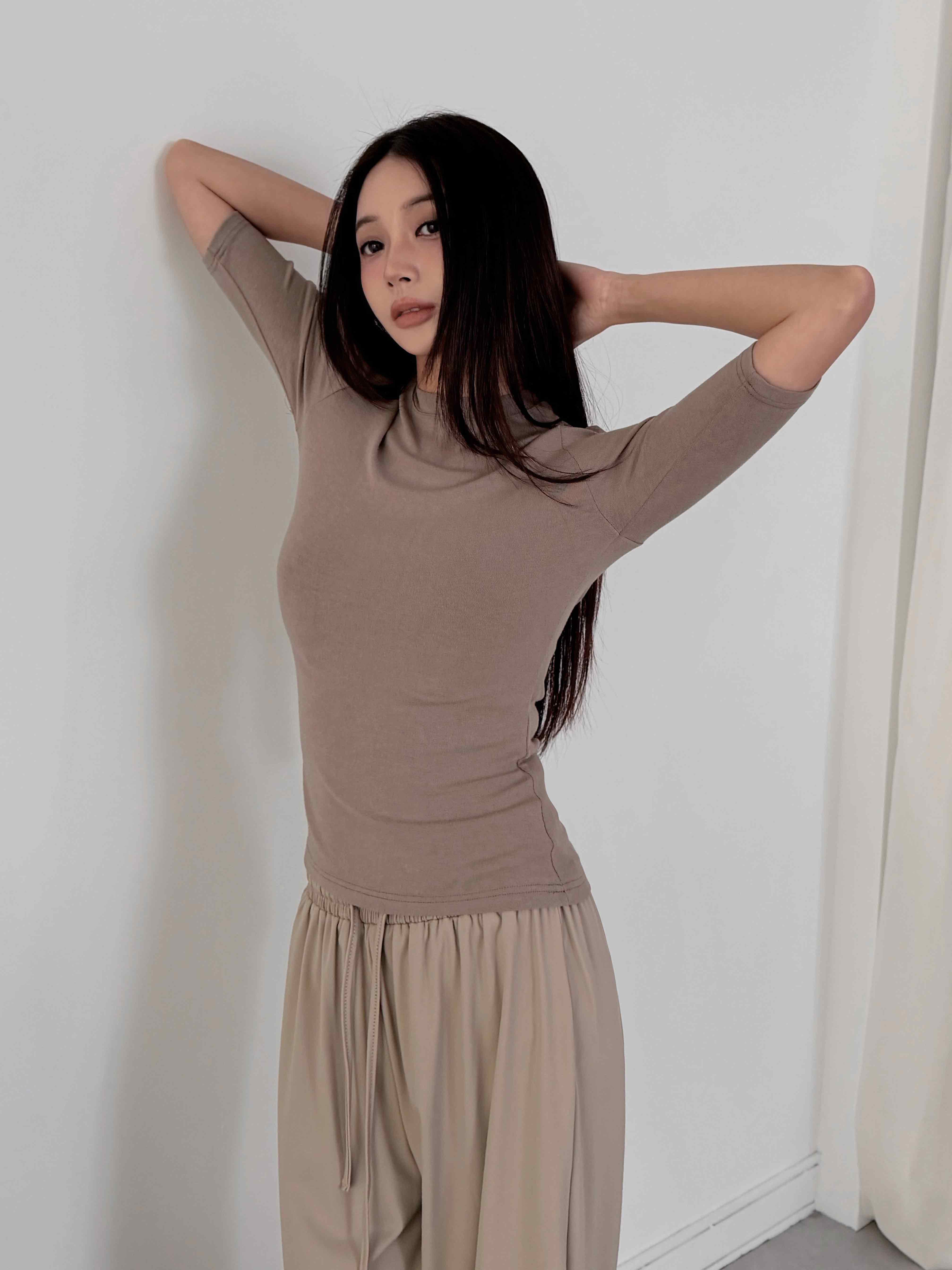 超柔彈五分袖上衣