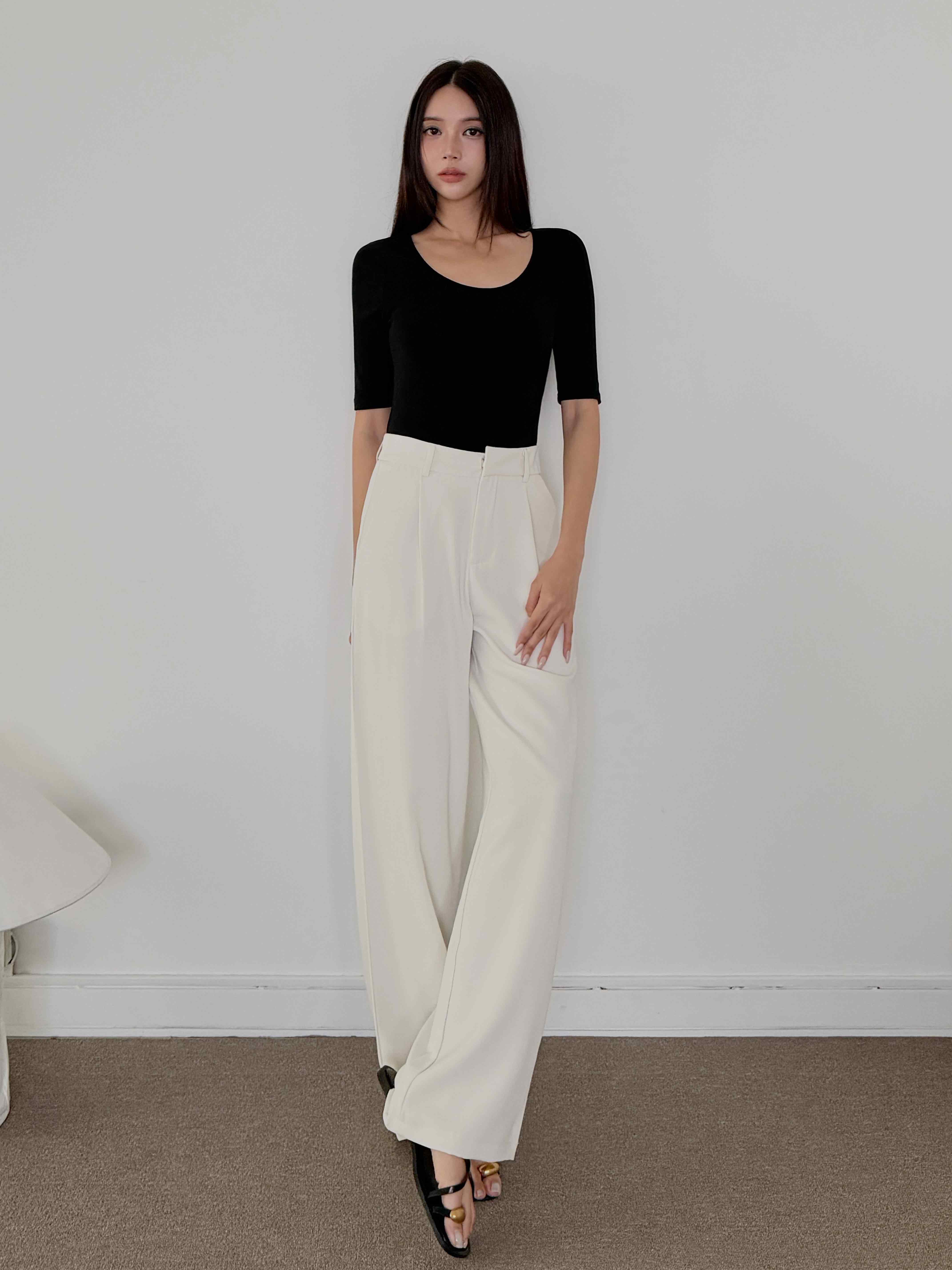 柔彈大U圓領五分袖上衣