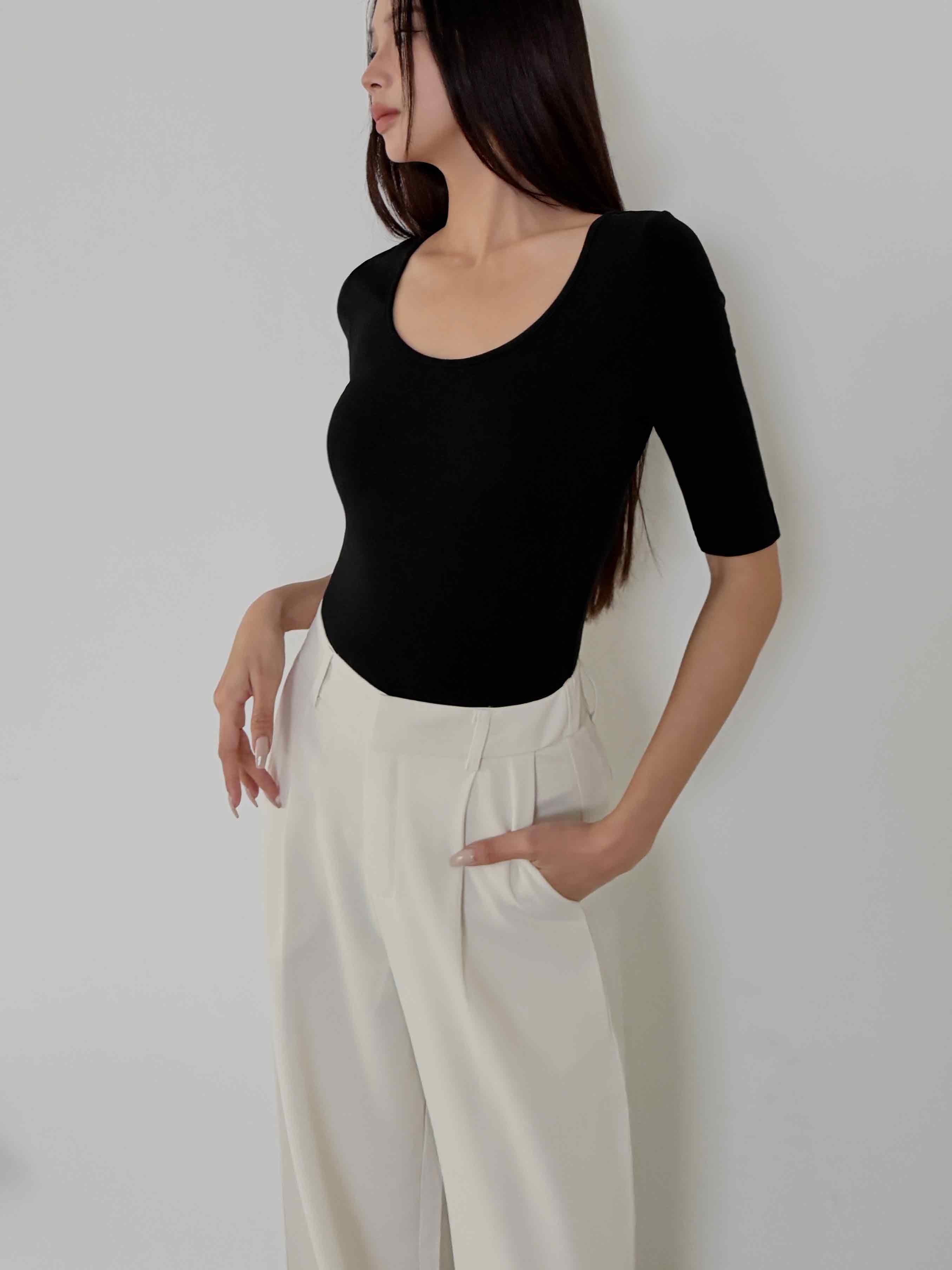 柔彈大U圓領五分袖上衣