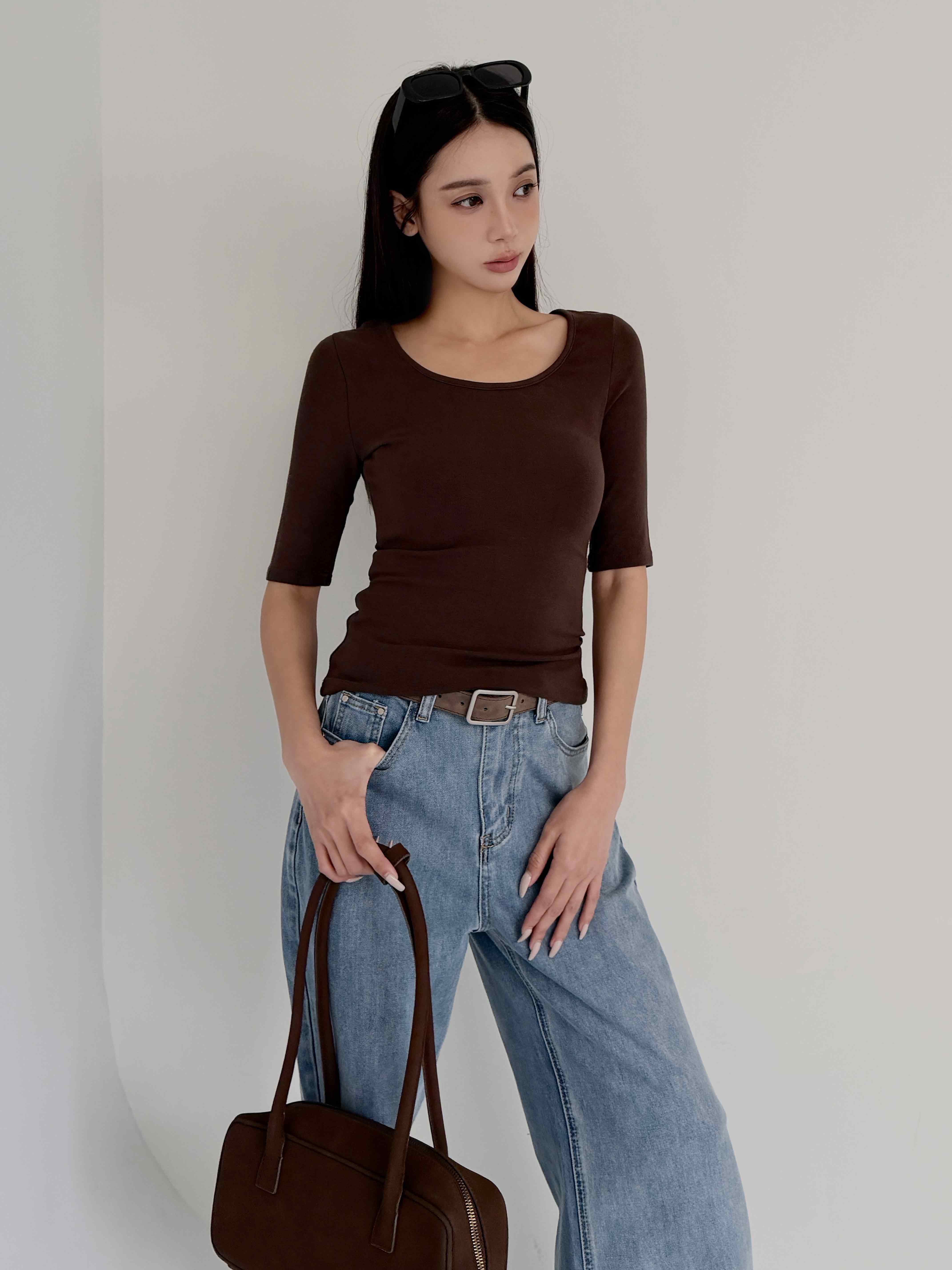 柔彈大U圓領五分袖上衣