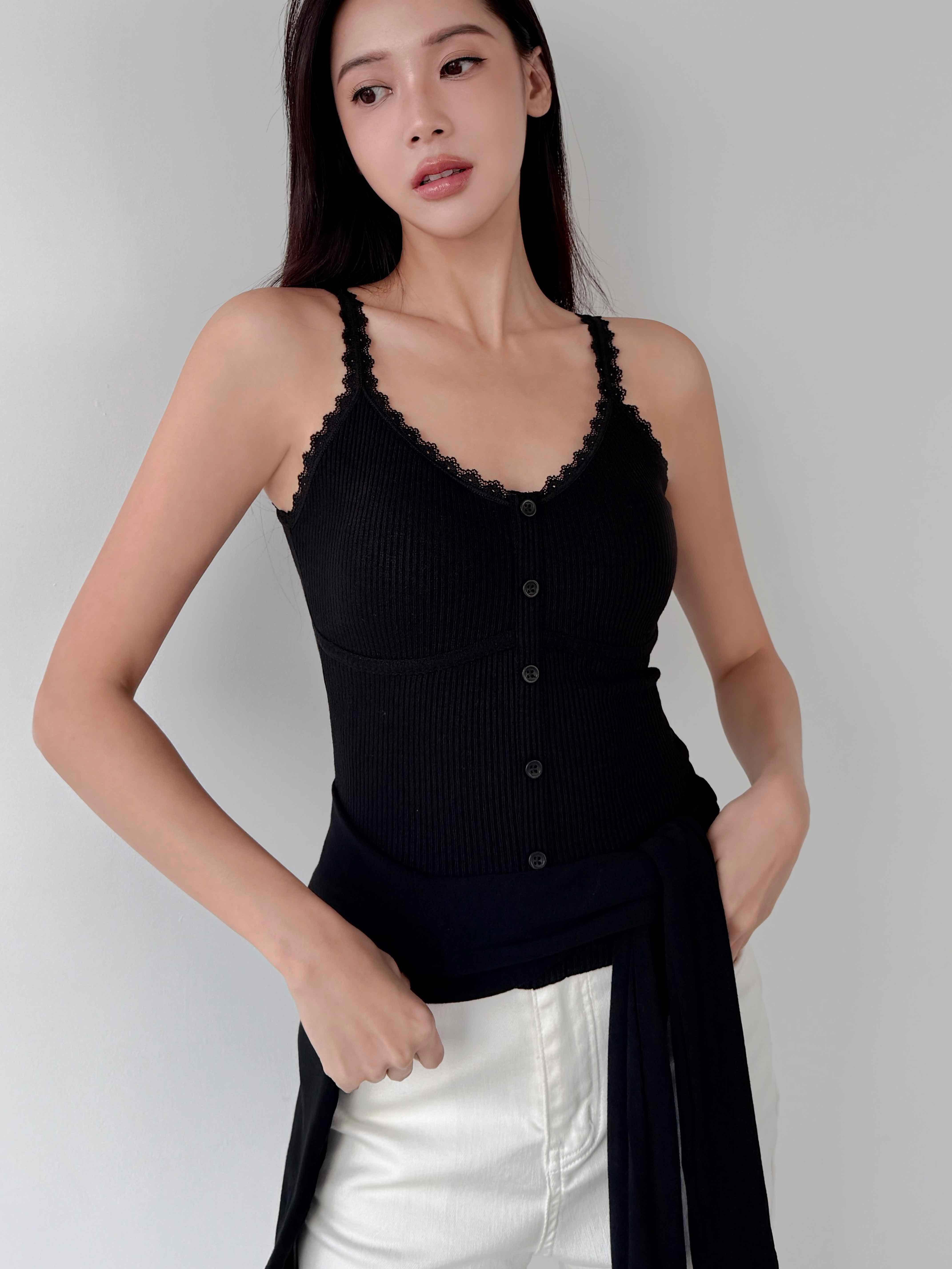 柔彈蕾絲排釦 BRA TOP